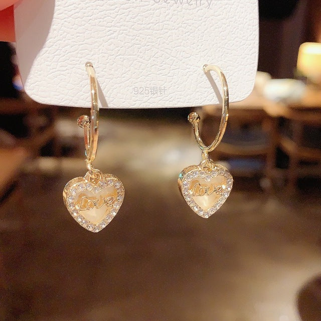 neue Intarsien Strass Perle Stud Ohrringe Frauen Persönlichkeit Mode Einzigartige Design Ohrringe Hochzeit Schmuck Geburtstag Geschenk